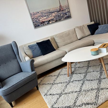 Downtown Charm With Free Parking Spot Apartment Bratislava Exterior photo